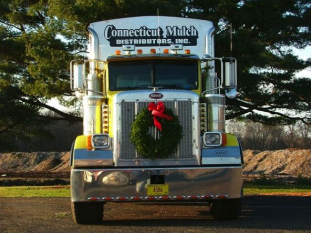 TT-Hauling-Mulch-08